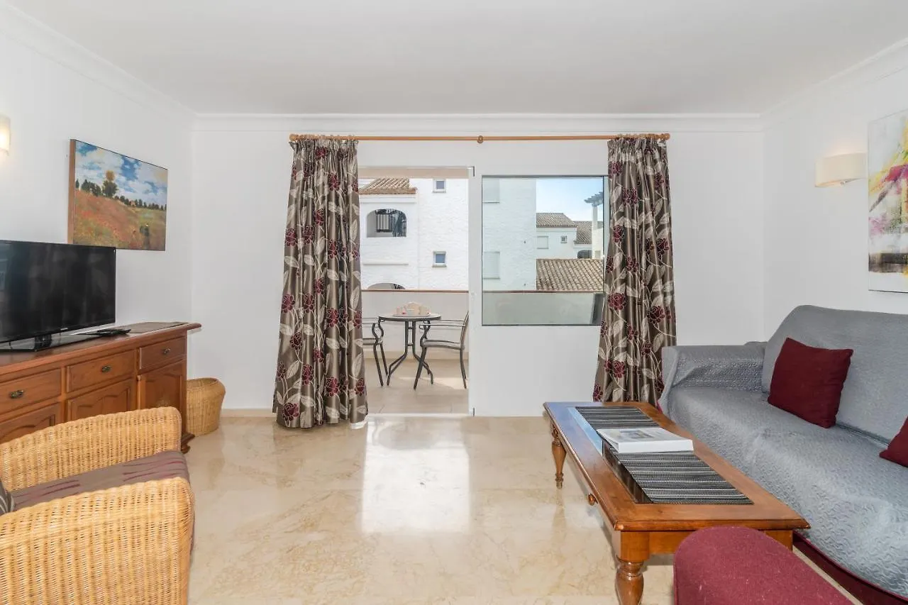 3B Virgo Apartment Estepona